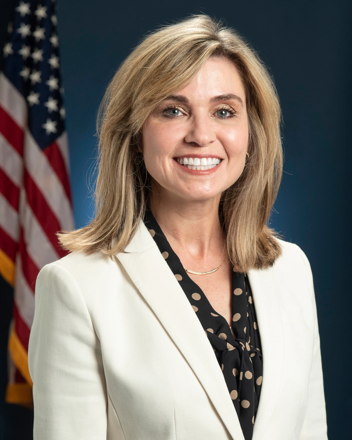 Ann Howey Headshot